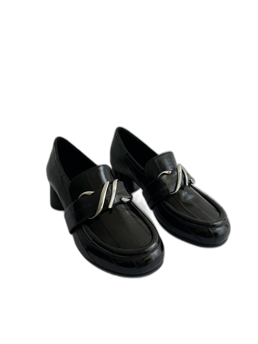 Monogram 50 Shiny Pumps