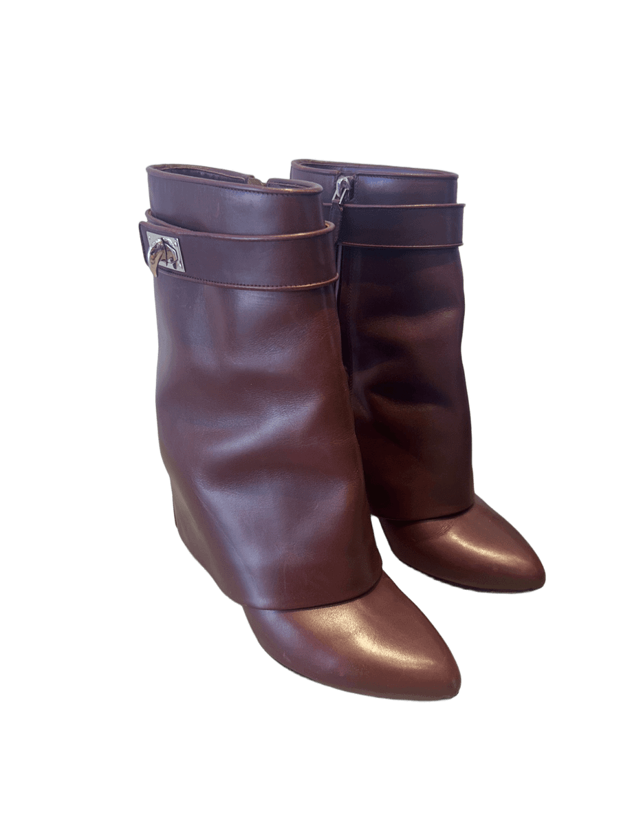 Shark Lock Ankle Boots