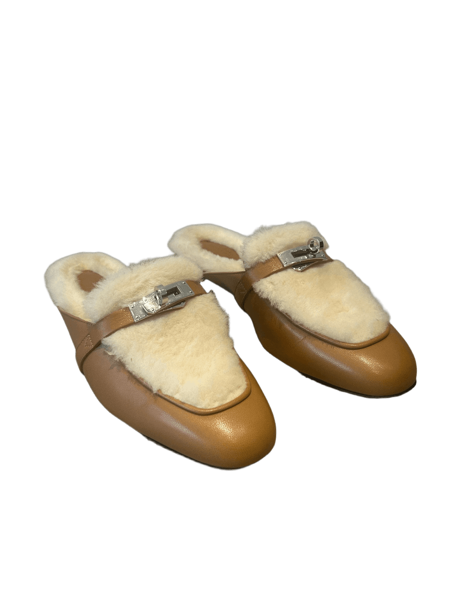 Oz Mules in Calfskin Leather with Palladium Kelly Buckle