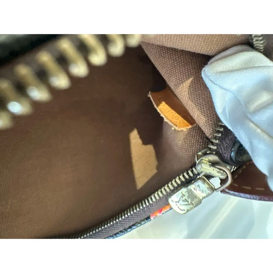 Monogram Roses Pochette Accessoires — view 4