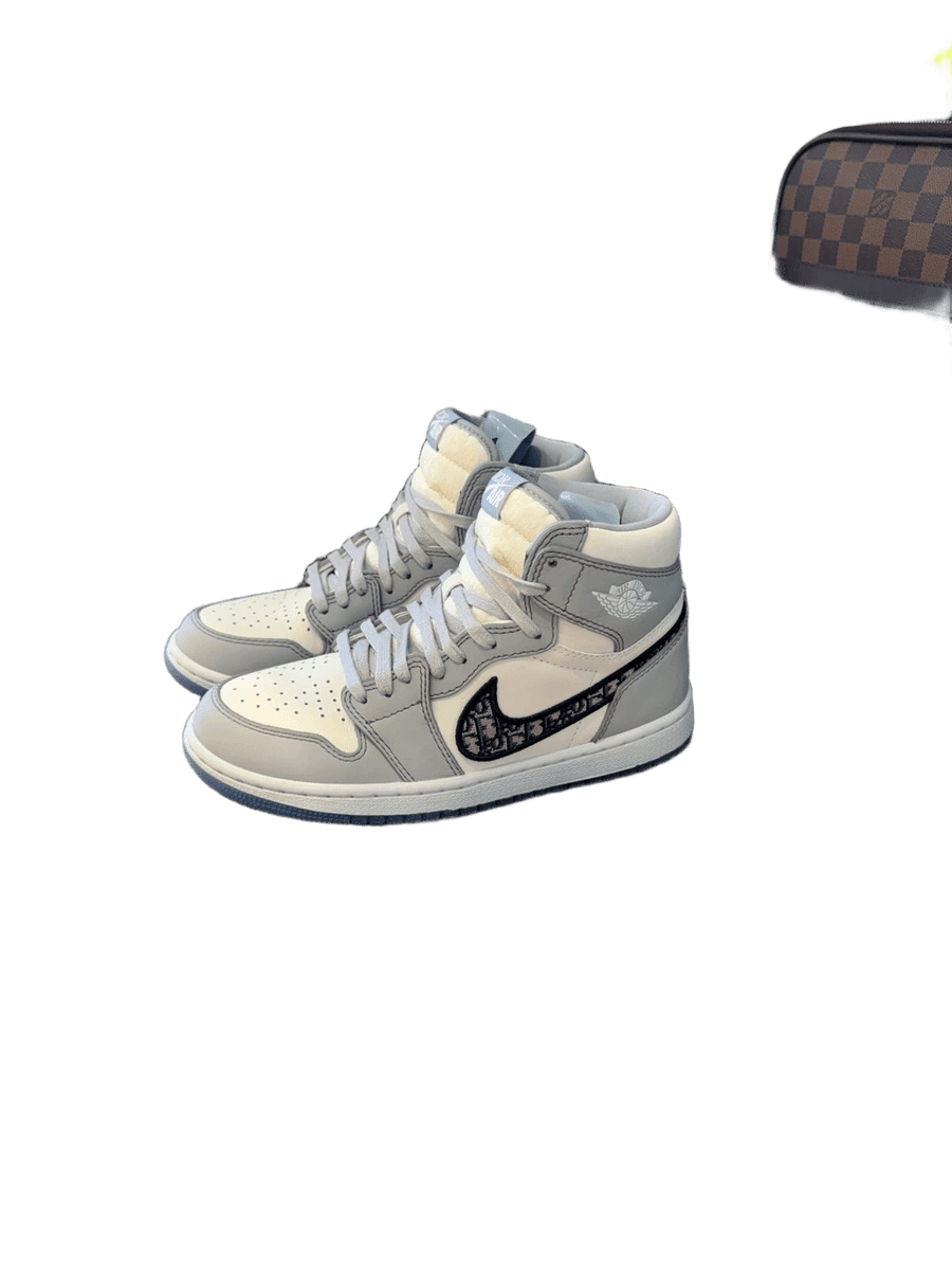 Dior x Air Jordan 1 High Sneakers